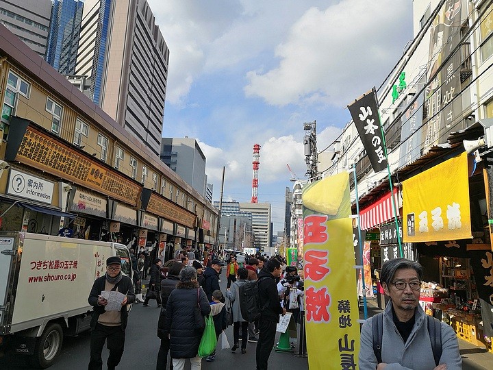 嚴海赴日工作
