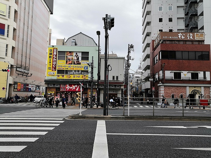 嚴海赴日工作 嚴海赴日工作