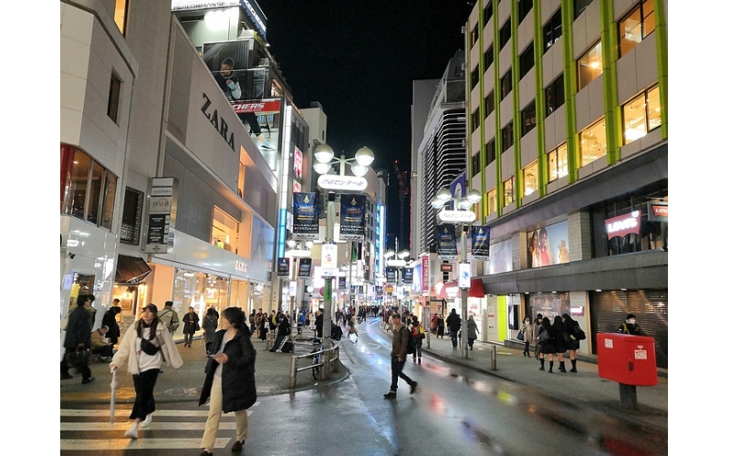 日本剛畢業大學生平均工資多少錢？